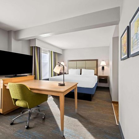 Hampton Inn & Suites Wilson I-95 Eksteriør billede