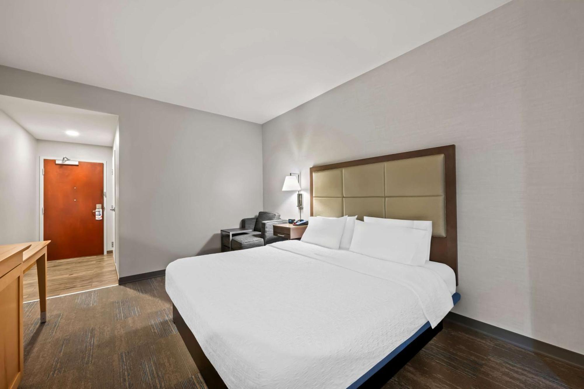 Hampton Inn & Suites Wilson I-95 Eksteriør billede