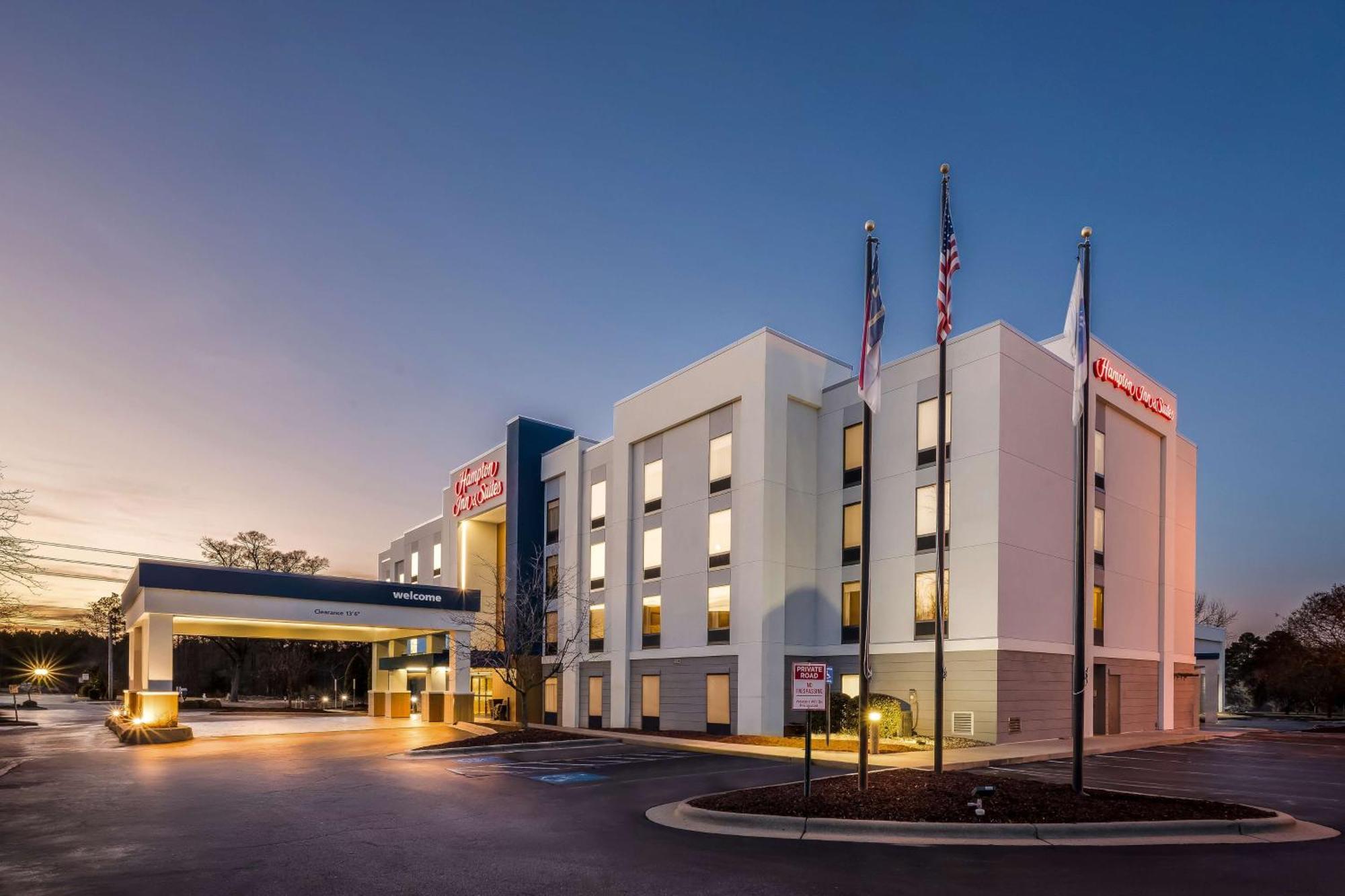 Hampton Inn & Suites Wilson I-95 Eksteriør billede